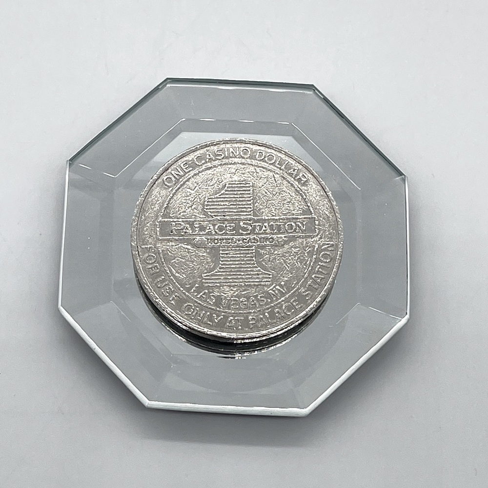 $1 CASINO GAMING TOKEN,PALACE STATION,LAS VEGAS,NEVADA